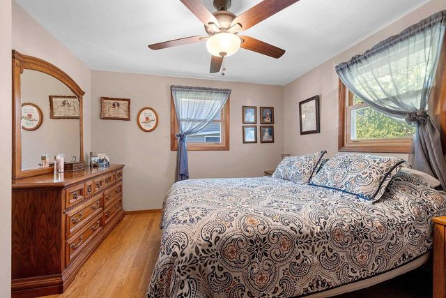 1016 CHANTEL STREET, Green Bay, WI 54304