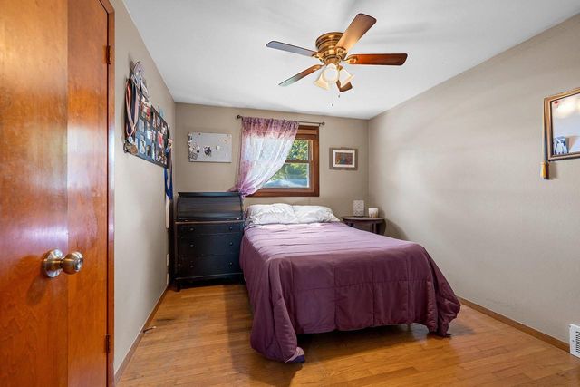 1016 CHANTEL STREET, Green Bay, WI 54304