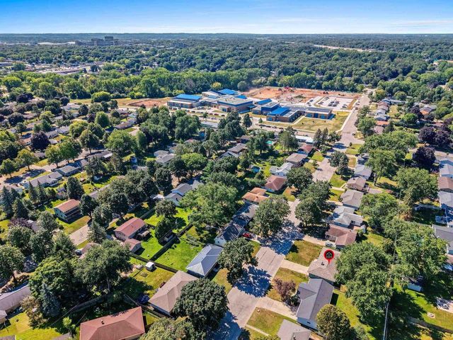 1016 CHANTEL STREET, Green Bay, WI 54304