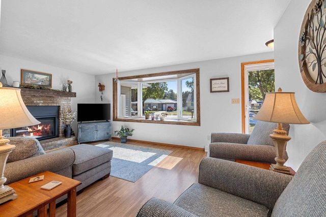 1016 CHANTEL STREET, Green Bay, WI 54304