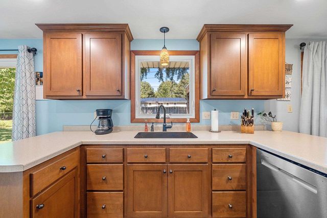 1016 CHANTEL STREET, Green Bay, WI 54304