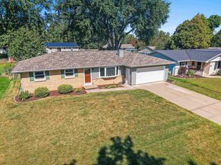 1016 CHANTEL STREET, Green Bay, WI 54304