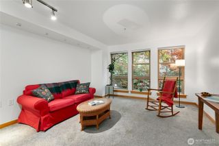 827 Hiawatha Place S #212, Seattle, WA 98144