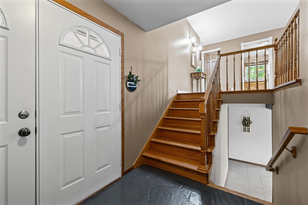 5233 W 105th Street, Bloomington, MN 55437 — photo 2