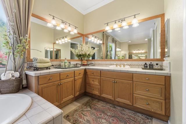 15141 Post Oak Lane, El Cajon, CA 92021