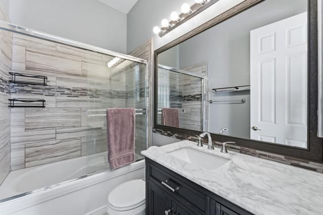 15141 Post Oak Lane, El Cajon, CA 92021