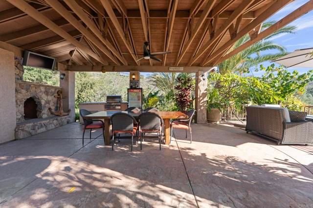 15141 Post Oak Lane, El Cajon, CA 92021