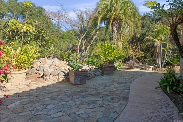 15141 Post Oak Lane, El Cajon, CA 92021