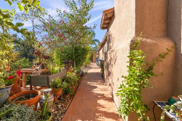 15141 Post Oak Lane, El Cajon, CA 92021