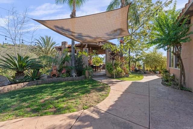 15141 Post Oak Lane, El Cajon, CA 92021