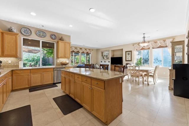 15141 Post Oak Lane, El Cajon, CA 92021