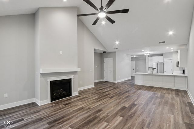 2843 Grandview Lane, Greenwood, IN 46143