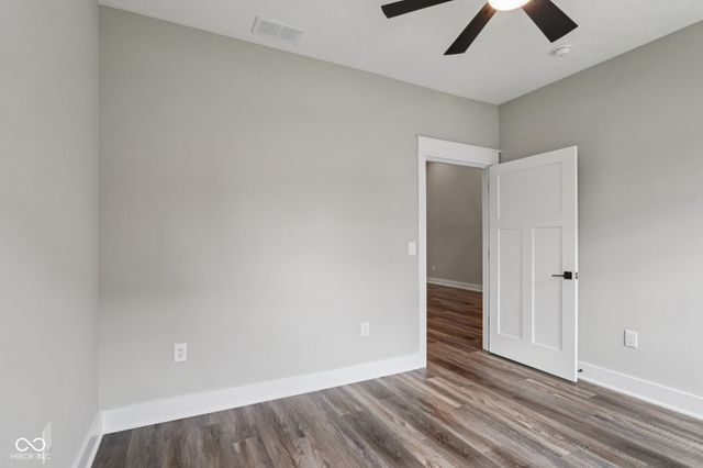 2843 Grandview Lane, Greenwood, IN 46143