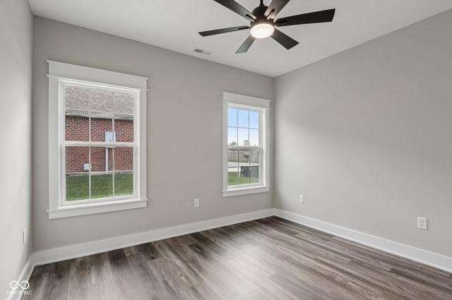 2843 Grandview Lane, Greenwood, IN 46143