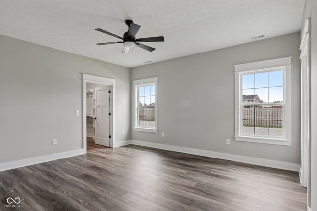 2843 Grandview Lane, Greenwood, IN 46143