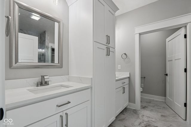 2843 Grandview Lane, Greenwood, IN 46143