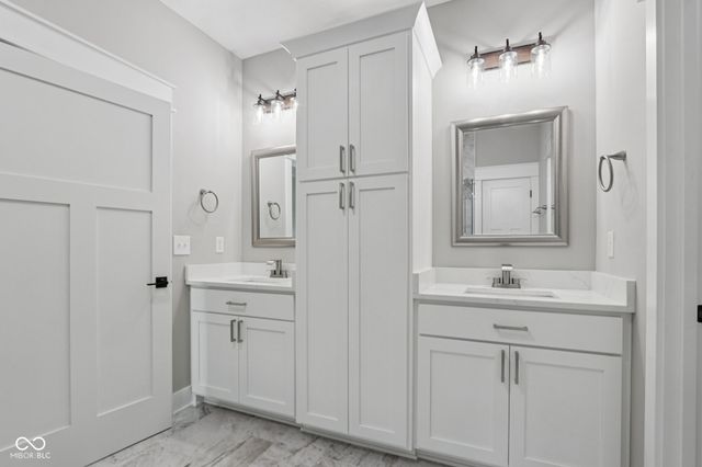 2843 Grandview Lane, Greenwood, IN 46143