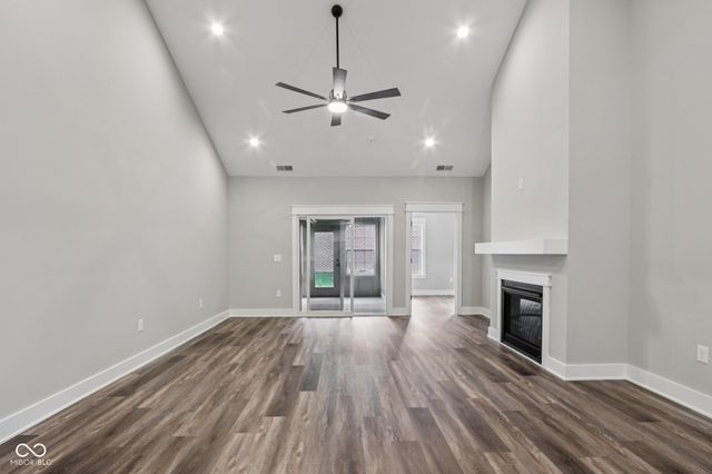 2843 Grandview Lane, Greenwood, IN 46143