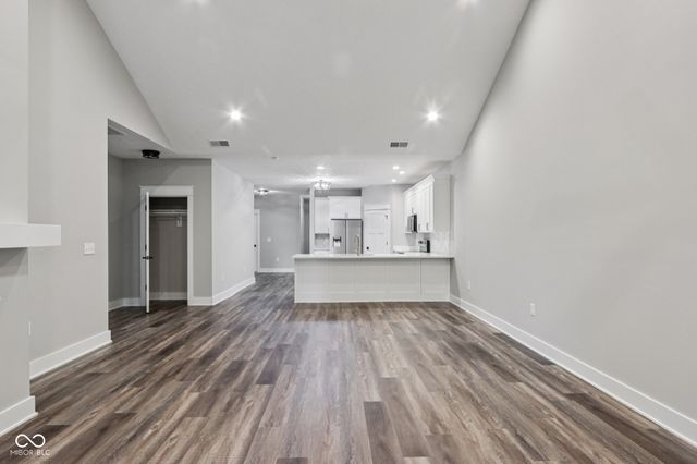 2843 Grandview Lane, Greenwood, IN 46143