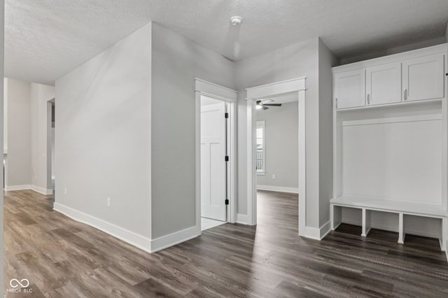 2843 Grandview Lane, Greenwood, IN 46143