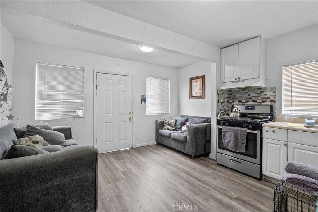 9538 Compton Avenue, Los Angeles, CA 90002 — photo 5