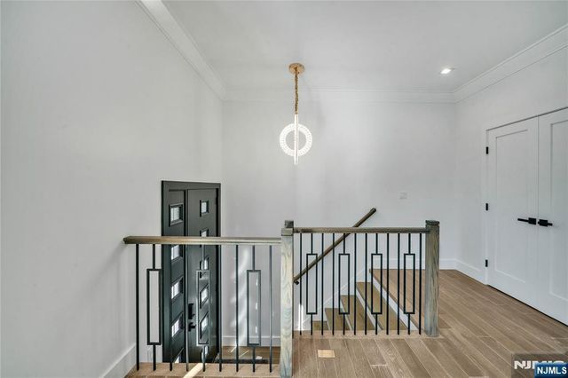 428 6th Street A, Palisades Park, NJ 07650