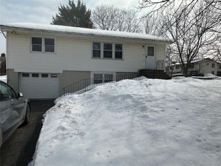 77 Melrose Avenue, New Windsor, NY 12553