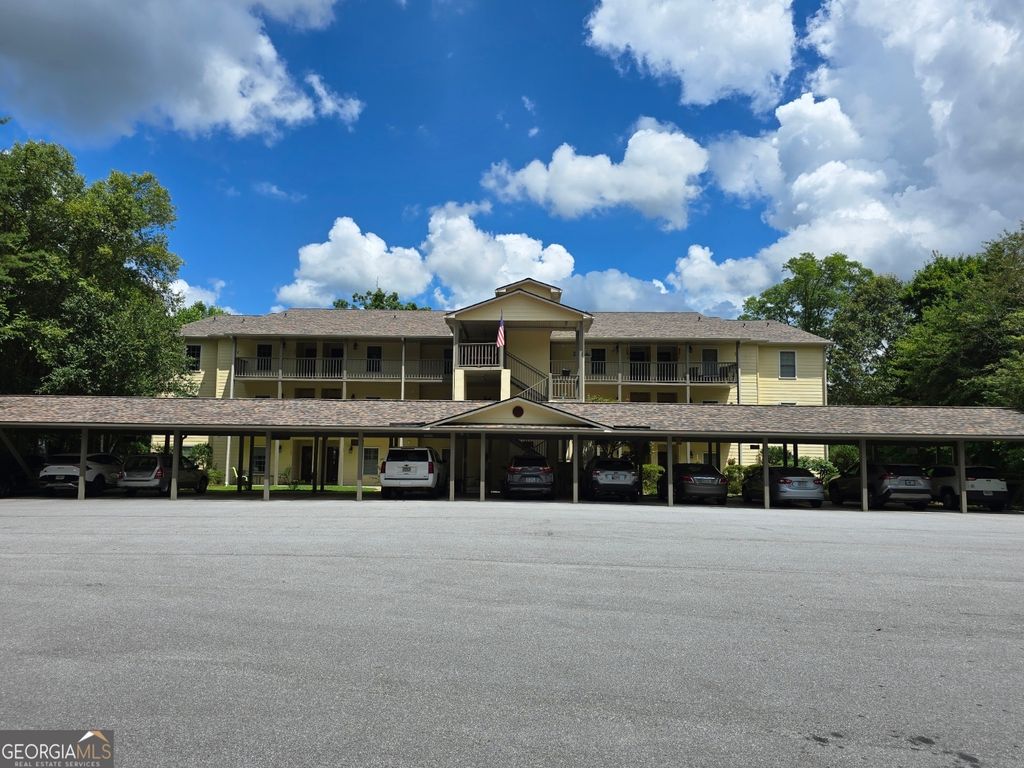 300 Ginger Creek Lane 303, Clayton, GA 30525