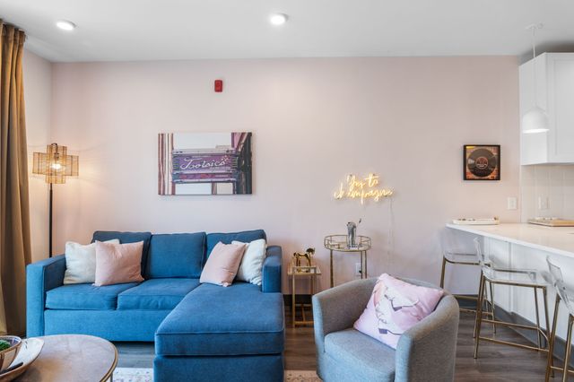 65 Lindsley Ave Apt 302, Nashville, TN 37210
