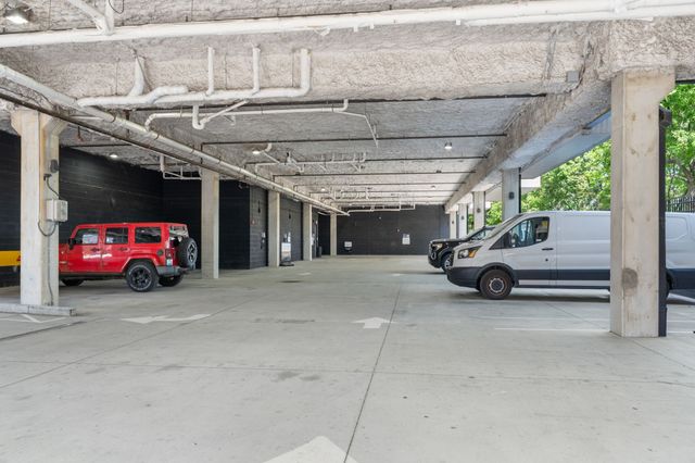 65 Lindsley Ave Apt 302, Nashville, TN 37210