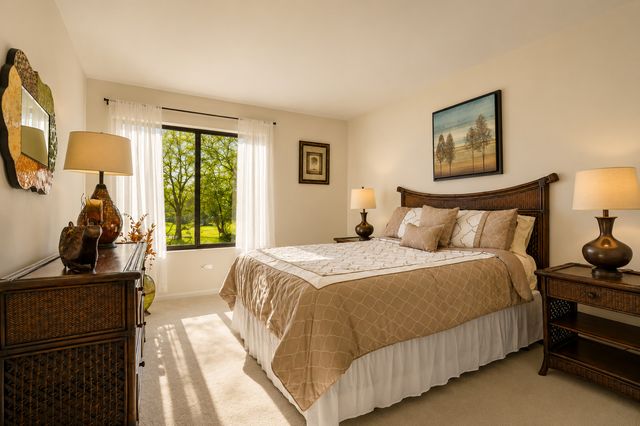 404 Shoreline Road 298, Lake Barrington, IL 60010
