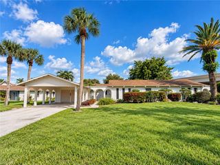 4272 Island CIR B, Fort Myers, FL 33919