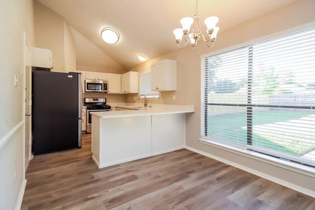 5014 Meadow Crest Street, La Porte, TX 77571