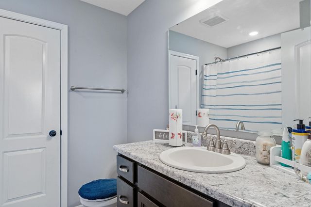 3739 Victoria Lakes Court, New Haven, IN 46774