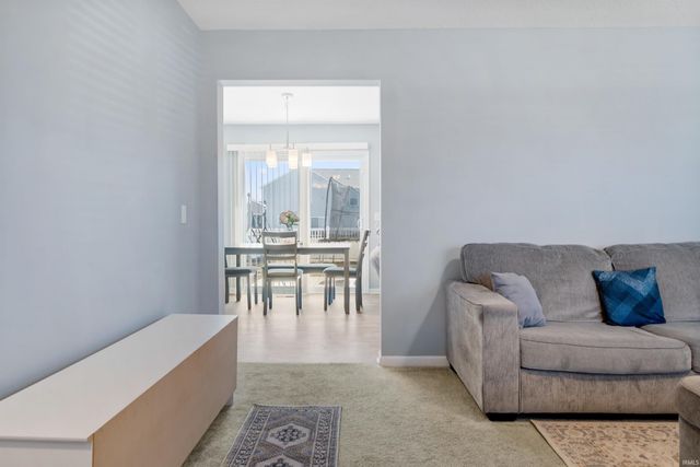 3739 Victoria Lakes Court, New Haven, IN 46774