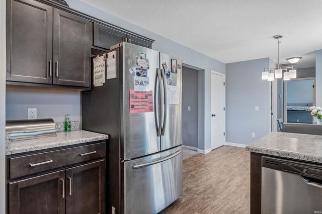 3739 Victoria Lakes Court, New Haven, IN 46774