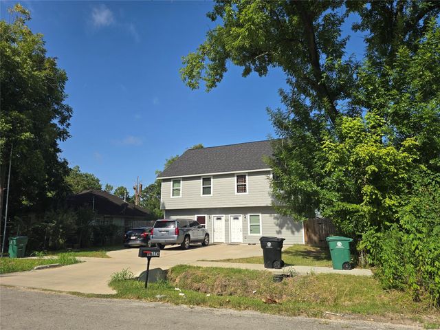 8619 Hoffman Street, Houston, TX 77016