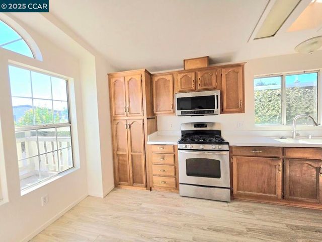 189 Kona Cir, Pittsburg, CA 94565