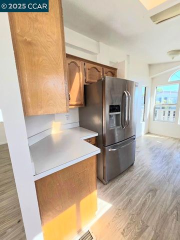 189 Kona Cir, Pittsburg, CA 94565