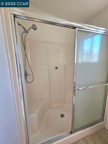 189 Kona Cir, Pittsburg, CA 94565