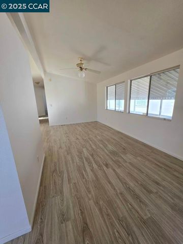 189 Kona Cir, Pittsburg, CA 94565