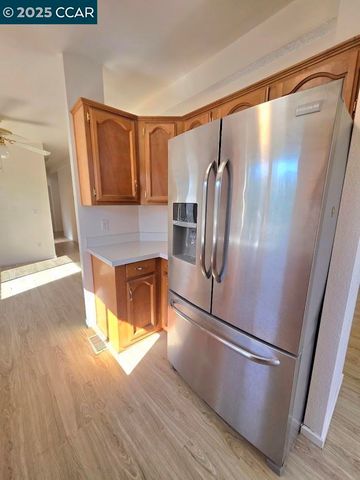 189 Kona Cir, Pittsburg, CA 94565