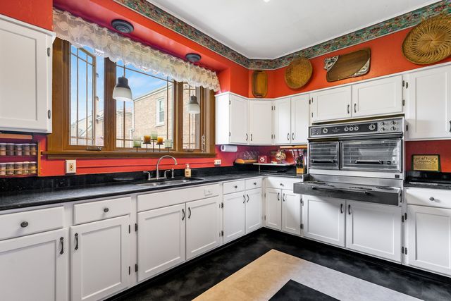 3624 Wenonah Avenue, Berwyn, IL 60402