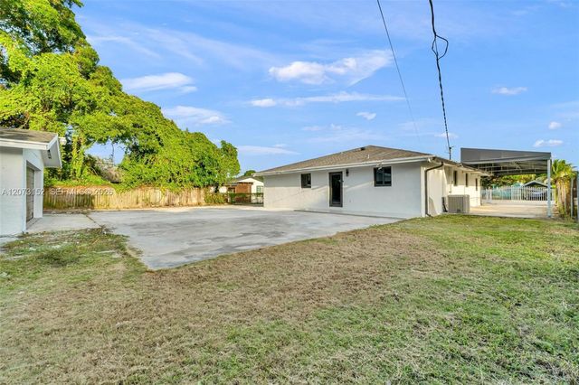 11815 SW 222nd Street, Miami, FL 33170