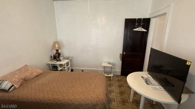 19 Mead St, Newark City, NJ 07106