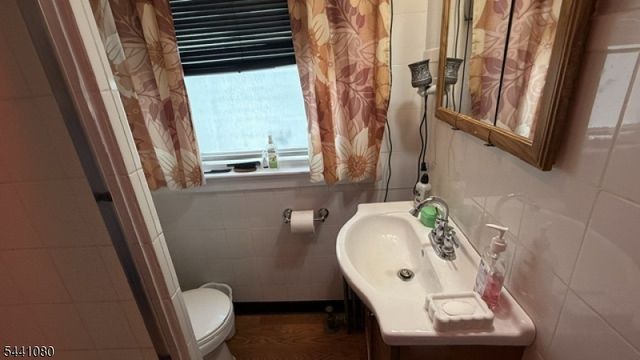 19 Mead St, Newark City, NJ 07106