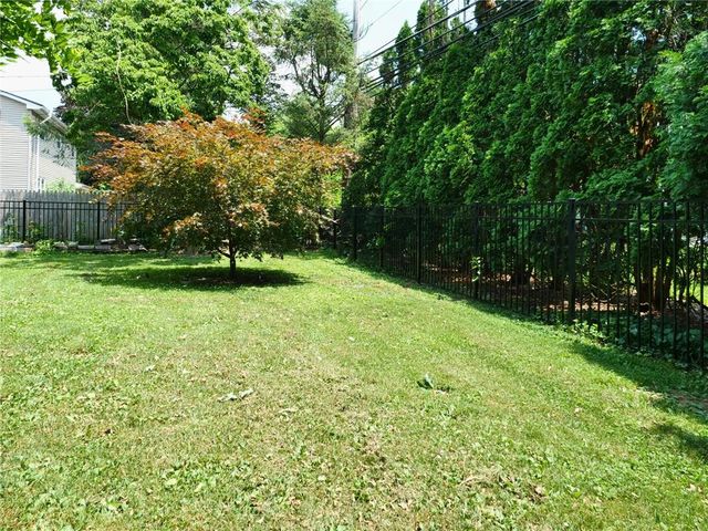 2233 Aster Road, Macungie Boro, PA 18062