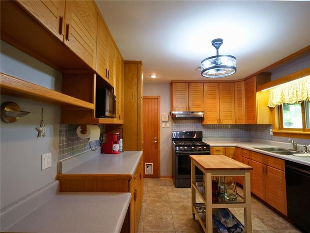 2233 Aster Road, Macungie Boro, PA 18062