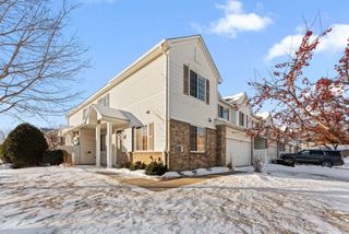 4899 Bisset Lane 7710, Inver Grove Heights, MN 55076