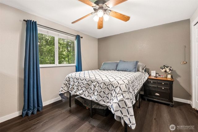170 E Barnsby Place, Shelton, WA 98584